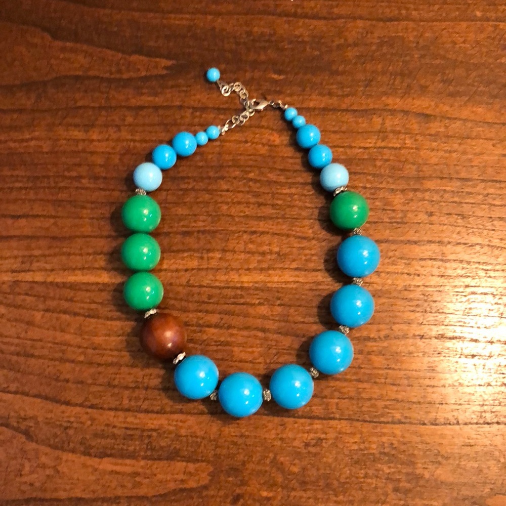 Large beaded necklace — KJL look.